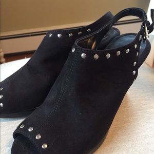 Aerosols Sandals Size 7M